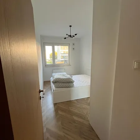 Beautiful Airport Workation 6 Persons 24 H Check In Apartment